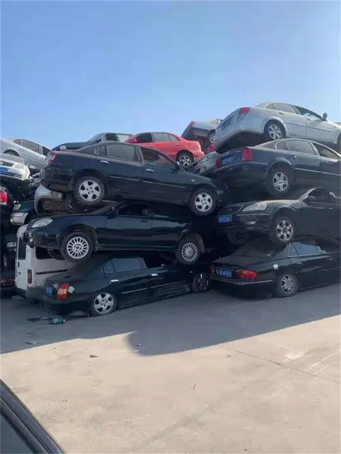 轎車(chē)回收
